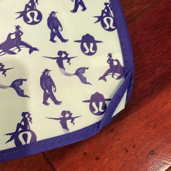 Lululemon Shopping Totes - Picture 14 of 14